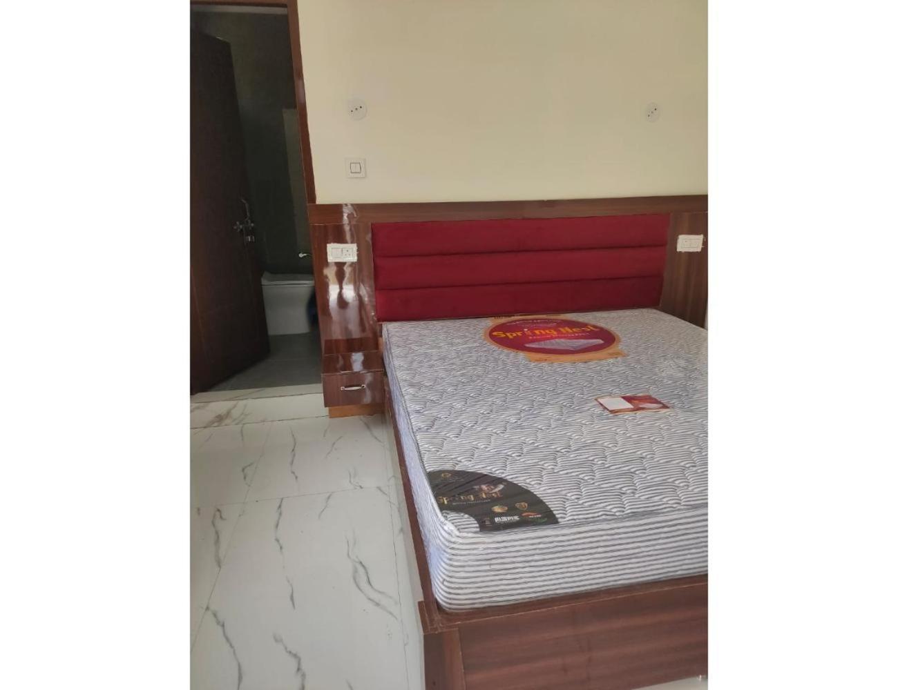 Jai Badri Vishal Hotel And Restaurant, Pipalkoti Buitenkant foto